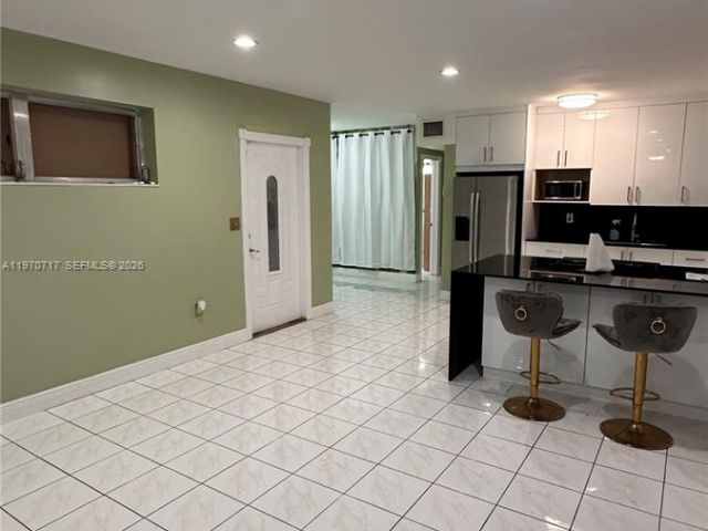 Дом в аренду по адресу 110 NW 198th St - фото 7480405