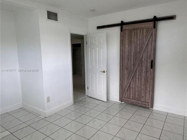 Дом в аренду по адресу 110 NW 198th St - фото 7480412