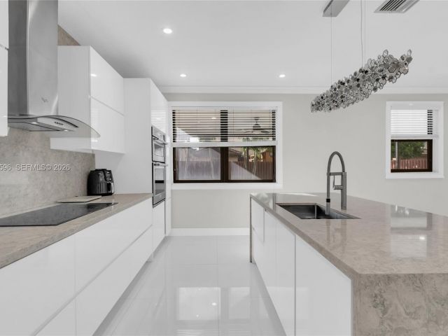 Продажа дома по адресу 11606 SW 234th St - фото 7493028