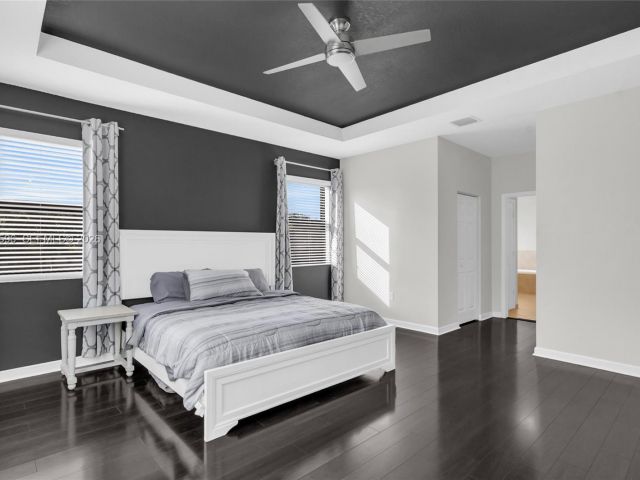 Продажа дома по адресу 11606 SW 234th St - фото 7493029