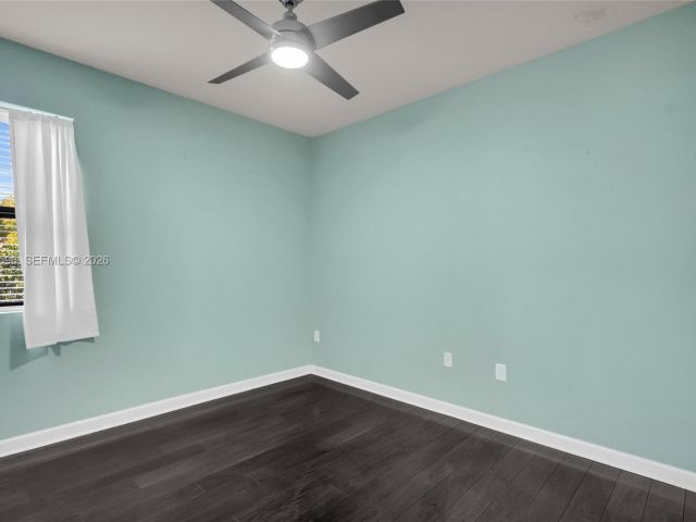 Продажа дома по адресу 11606 SW 234th St - фото 7493033