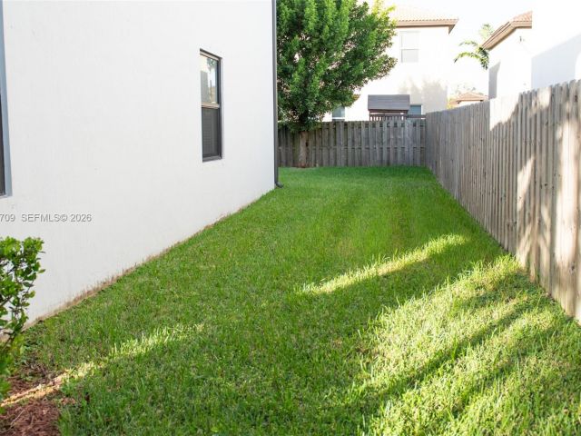 Дом в аренду по адресу 25216 SW 118th Ave - фото 7532569
