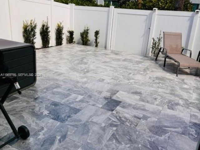 Продажа дома по адресу 4342 Lago Dr - фото 7478766