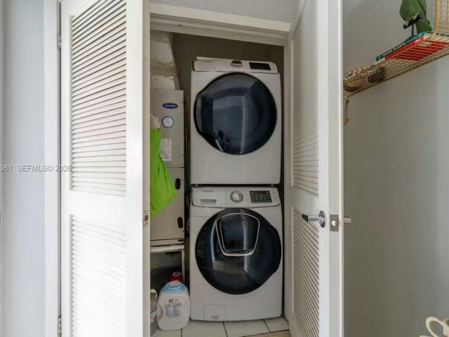 Продажа дома по адресу 1061 Michigan Ave 4 - фото 7516044