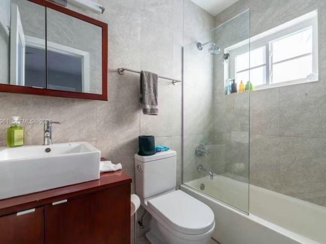 Продажа дома по адресу 1061 Michigan Ave 4 - фото 7516048