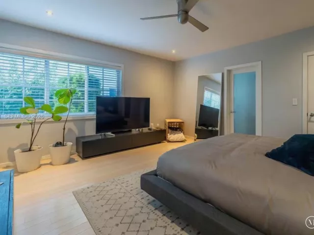 Продажа дома по адресу 1061 Michigan Ave 4 - фото 7516051