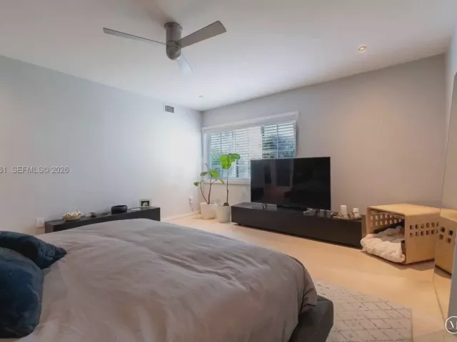 Продажа дома по адресу 1061 Michigan Ave 4 - фото 7516052