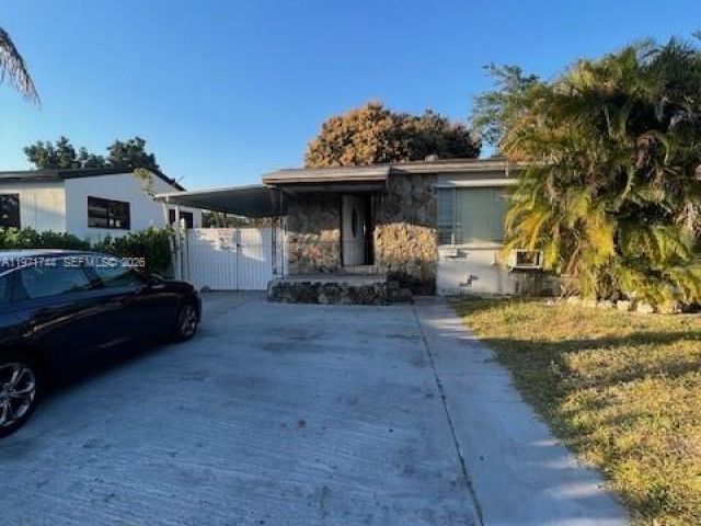 Дом в аренду по адресу 121 NE 169th Ter - фото 7481326