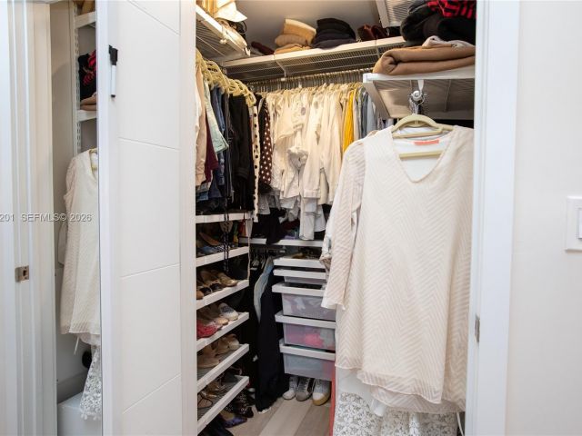 Продажа квартиры #719 - фото 7476057