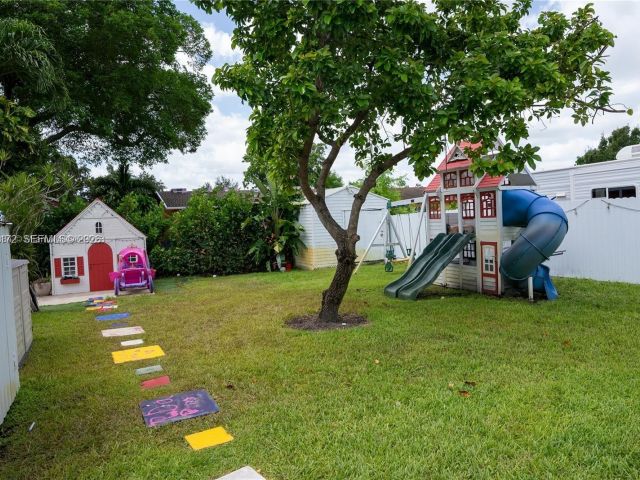 Дом в аренду по адресу 31 SW 6th St - фото 7462384