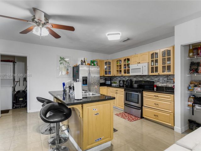 Продажа дома по адресу 45 NE 186th Ter - фото 7517441