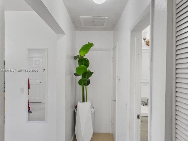 Продажа дома по адресу 45 NE 186th Ter - фото 7517448