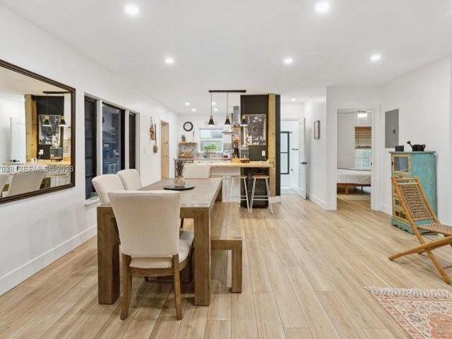 Дом в аренду по адресу 1512 NW 4th Ave - фото 7482989