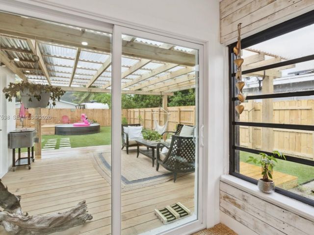 Дом в аренду по адресу 1512 NW 4th Ave - фото 7482994