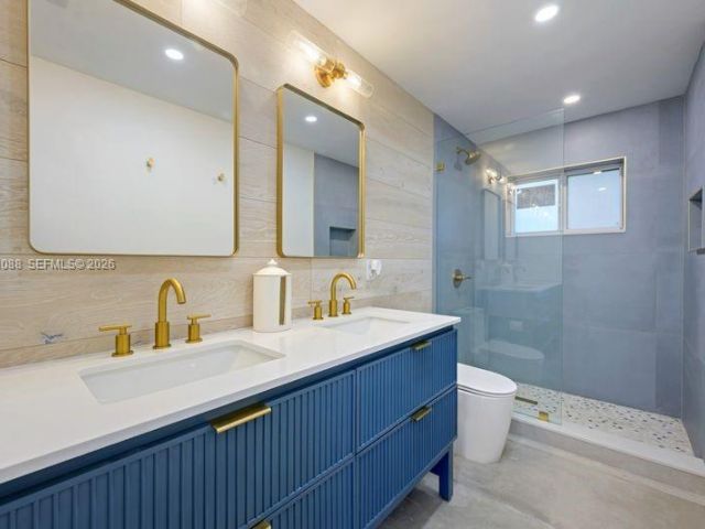 Продажа дома по адресу 1810 SW 6th Ave - фото 7478758