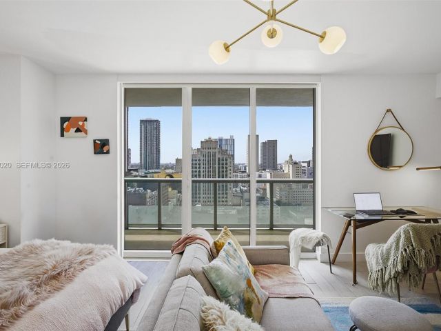 Продажа квартиры #1909 - фото 7461638