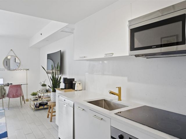 Продажа квартиры #1909 - фото 7461645