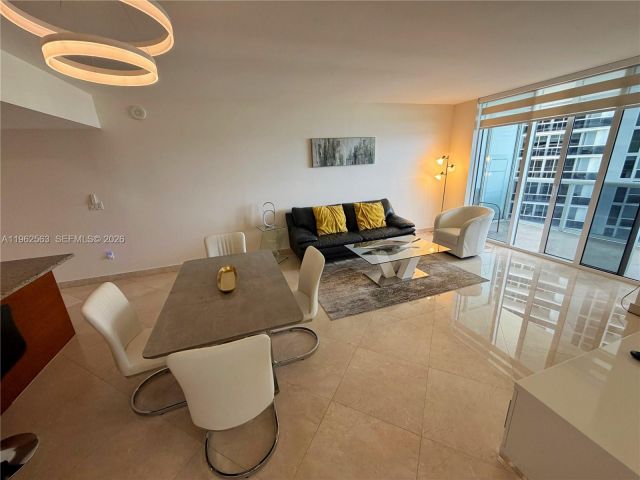 Квартира в аренду номер2210 - фото 7499654