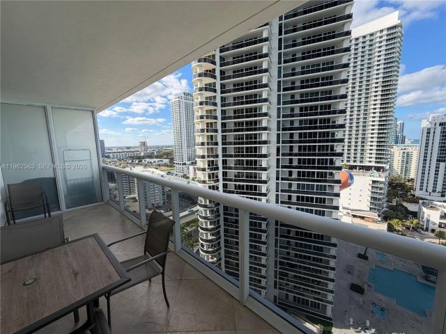 Квартира в аренду номер2210 - фото 7499678