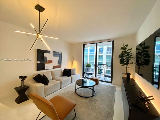 Продажа квартиры #701 - фото 7476119