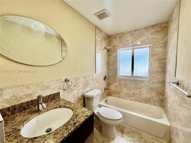 Дом в аренду по адресу 12501 SW 264th St 0 - фото 7492917