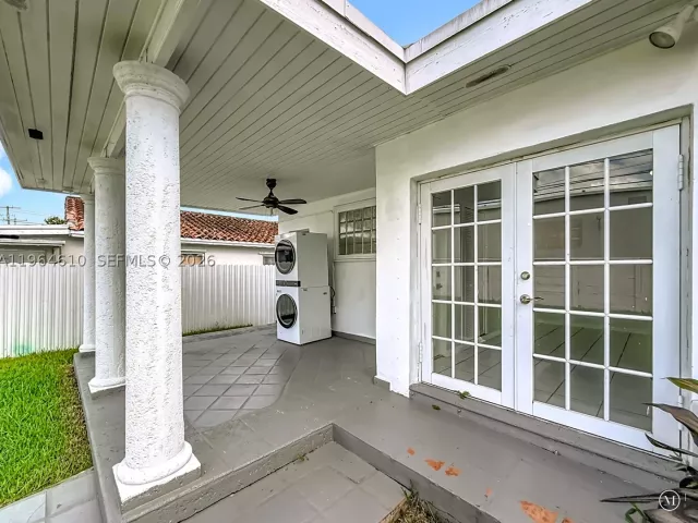 Продажа дома по адресу 6819 SW 25th St - фото 9127083