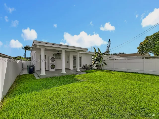 Продажа дома по адресу 6819 SW 25th St - фото 9127087
