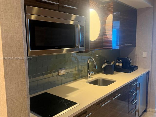 Продажа квартиры #R2210 - фото 7498076