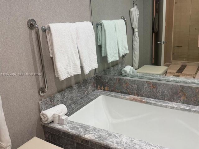 Продажа квартиры #R2210 - фото 7498083