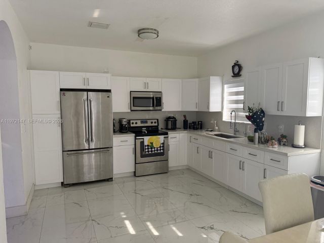 Продажа дома по адресу 19064 SW 319th St - фото 7459507