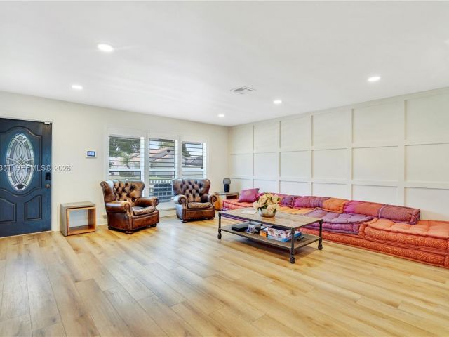 Дом в аренду по адресу 1315 Gallinule Dr - фото 7476150