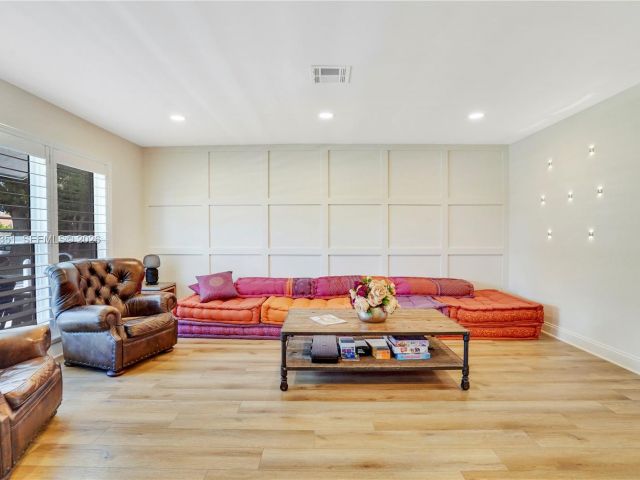 Дом в аренду по адресу 1315 Gallinule Dr - фото 7476151