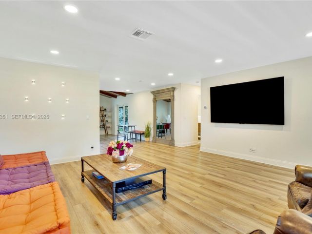 Дом в аренду по адресу 1315 Gallinule Dr - фото 7476155