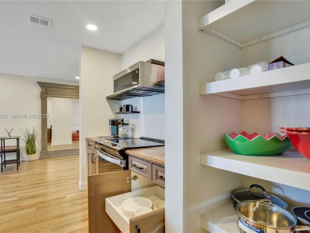 Дом в аренду по адресу 1315 Gallinule Dr - фото 7476175