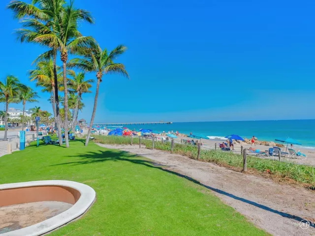 Дом в аренду по адресу 2051 SE 3rd St TH11 - фото 7450619