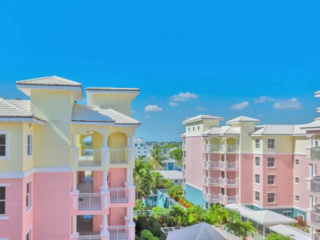 Дом в аренду по адресу 2051 SE 3rd St TH11 - фото 7450606