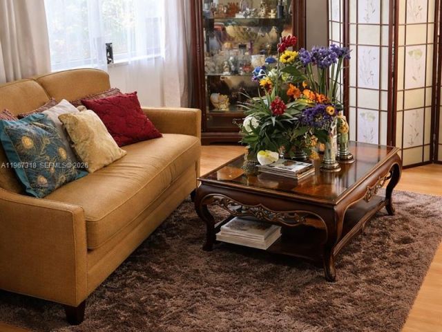 Продажа дома по адресу 13108 SW 3rd St - фото 7465285