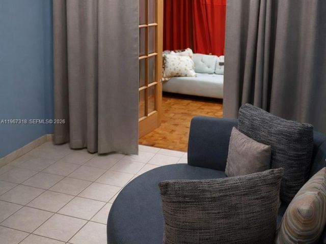 Продажа дома по адресу 13108 SW 3rd St - фото 7465287