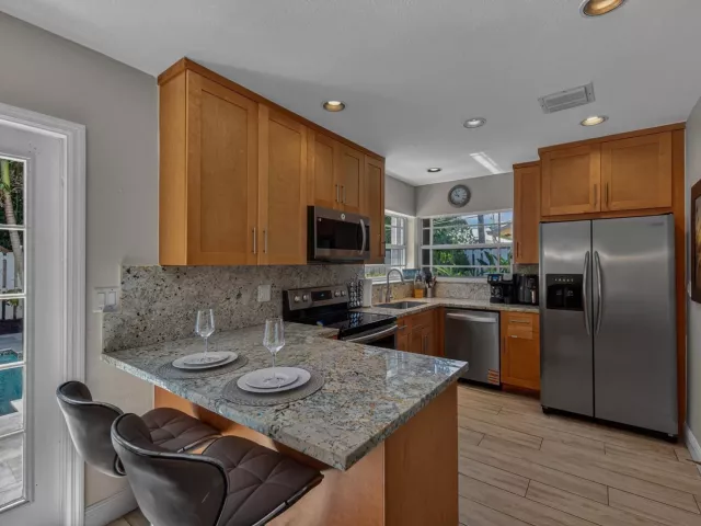 Продажа дома по адресу 268 Hibiscus Avenue - фото 9164702