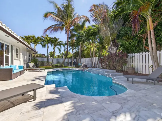 Продажа дома по адресу 268 Hibiscus Avenue - фото 9164724
