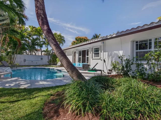 Продажа дома по адресу 268 Hibiscus Avenue - фото 9164741