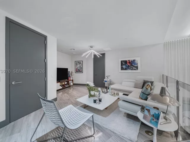 Продажа квартиры #5003 - фото 9097564