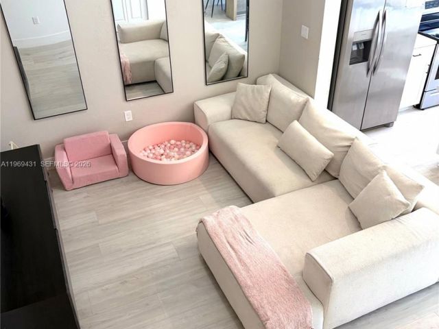 Продажа дома по адресу 14724 SW 181st Ter - фото 7529383