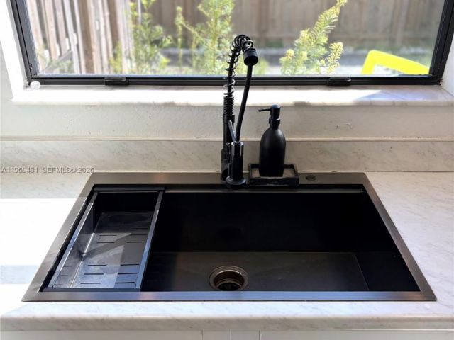 Продажа дома по адресу 14724 SW 181st Ter - фото 7529385