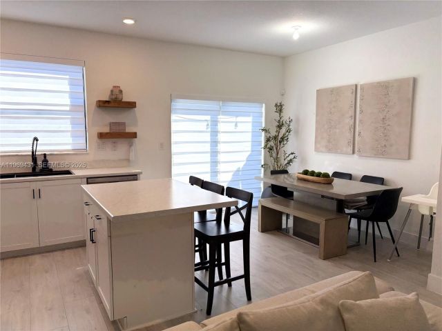 Продажа дома по адресу 14724 SW 181st Ter - фото 7529391