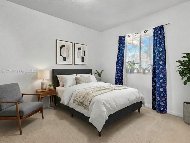 Продажа дома по адресу 21 SE 3rd Ave - фото 7462367