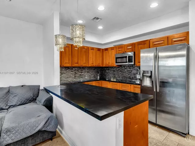 Продажа дома по адресу 21 SE 3rd Ave - фото 7462353