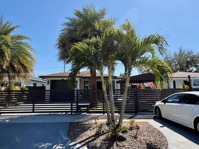 Дом в аренду по адресу 5732 Fletcher St 5732 - фото 7473571