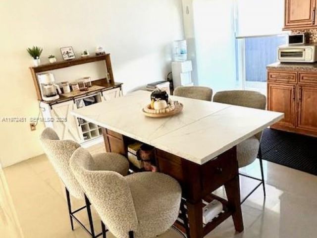 Дом в аренду по адресу 5732 Fletcher St 5732 - фото 7473575