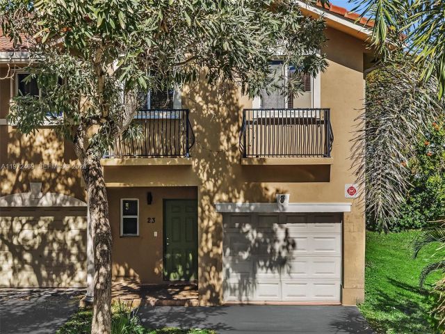 Продажа дома по адресу 23 SE 3rd Ave - фото 7462308